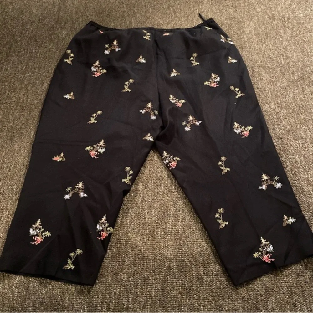 Talbots Black Floral Embroidered Pants - Picture 2 of 11